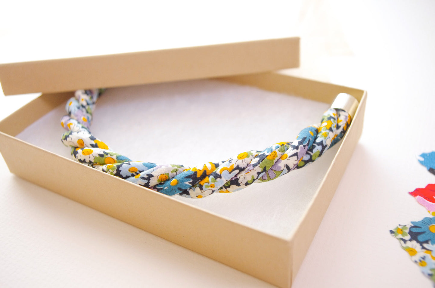 Twist Pendant - Libby