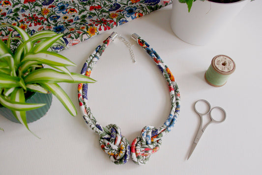 Eight Knot Necklace - Rachel