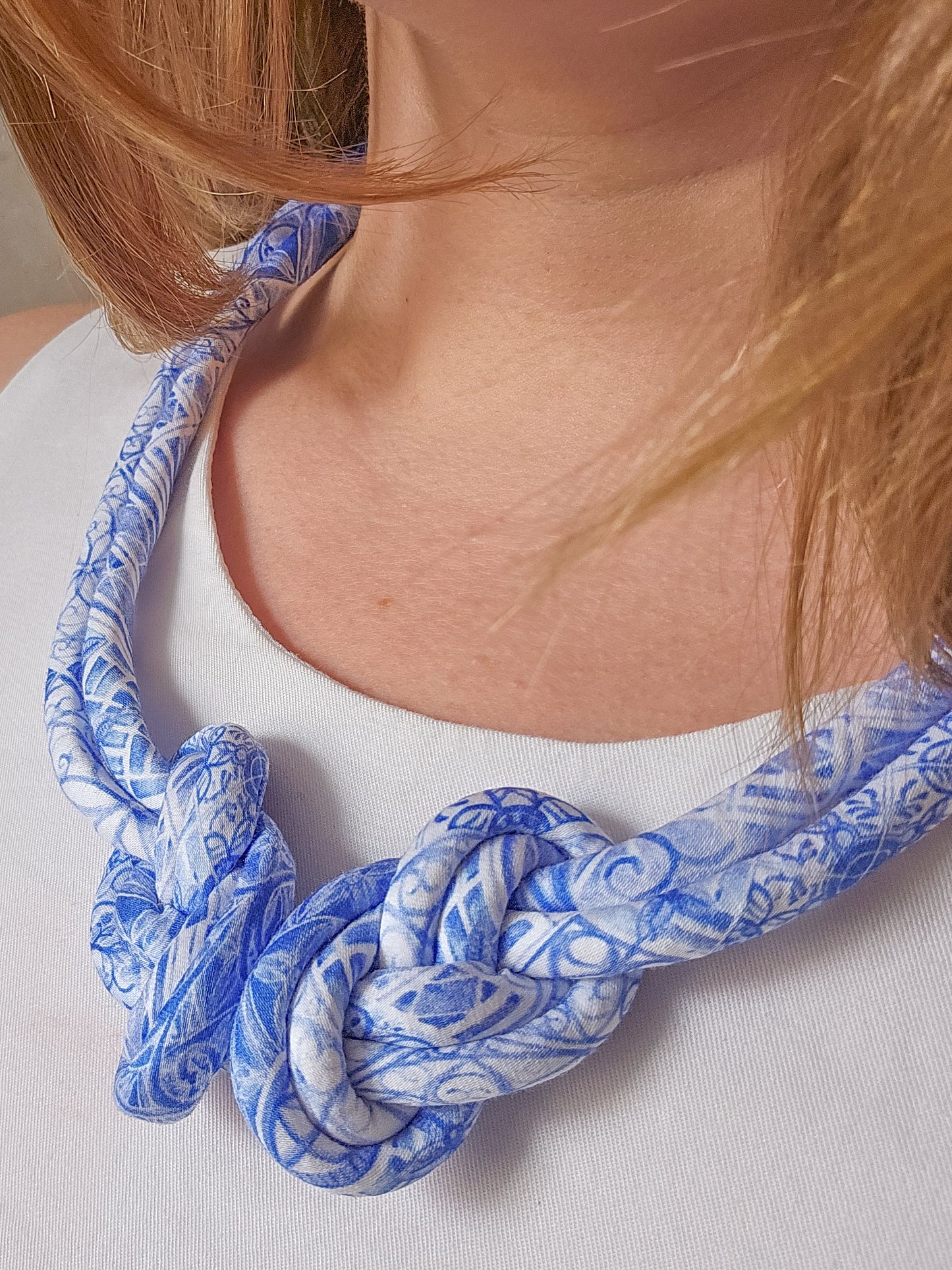 Eight Knot Necklace - City