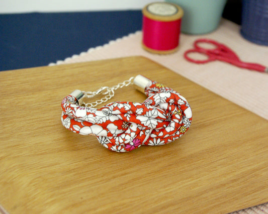 Eight Knot Bracelet - June's Meadow