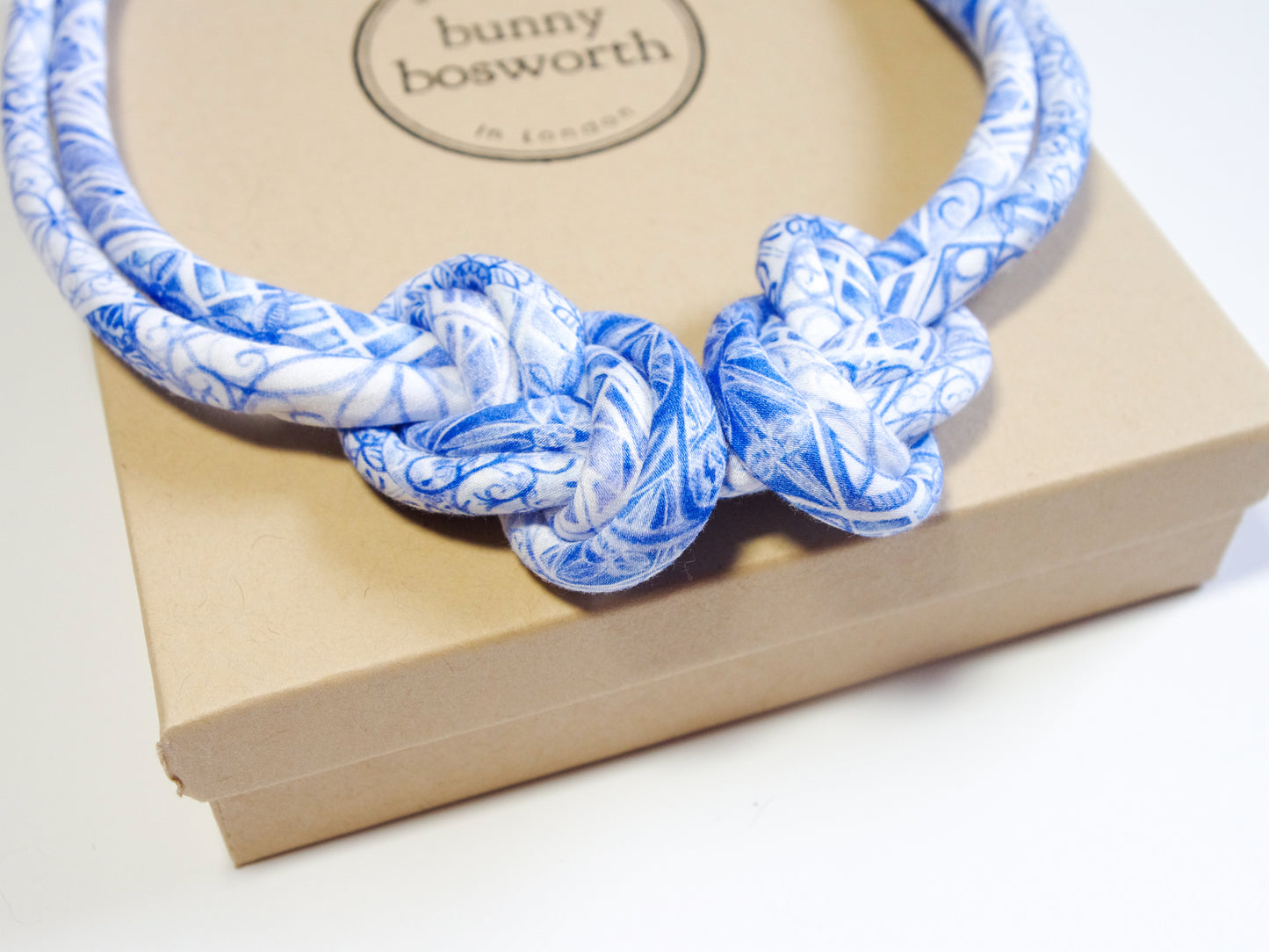 Eight Knot Necklace - City