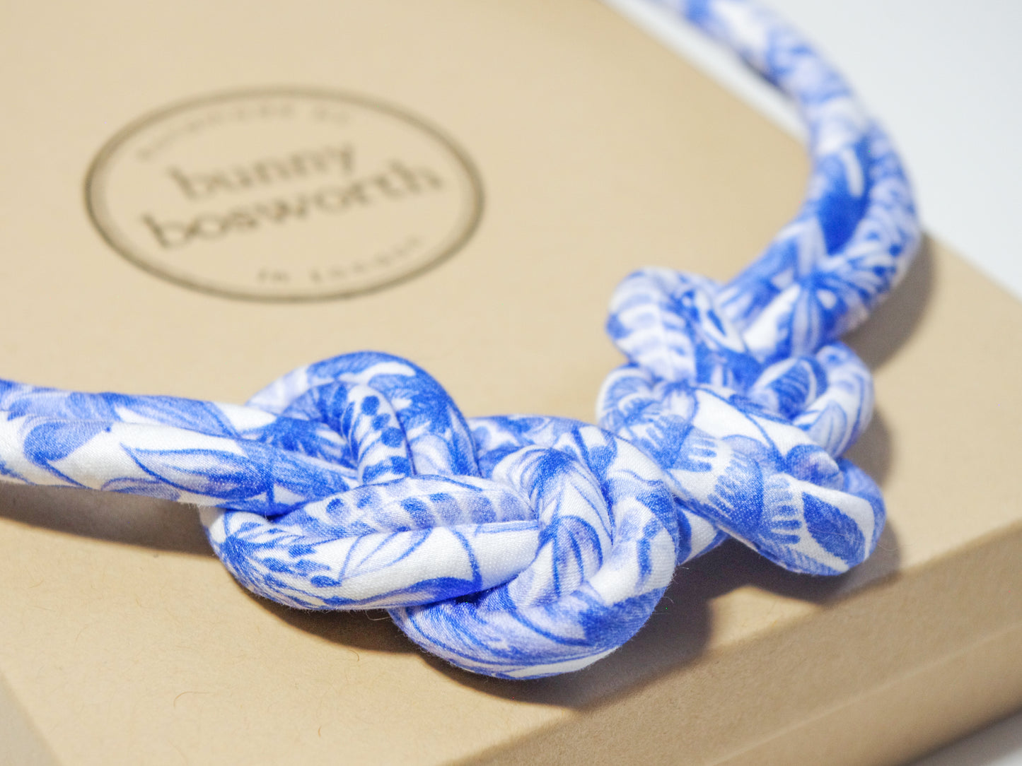 Eight Knot Necklace - Forest