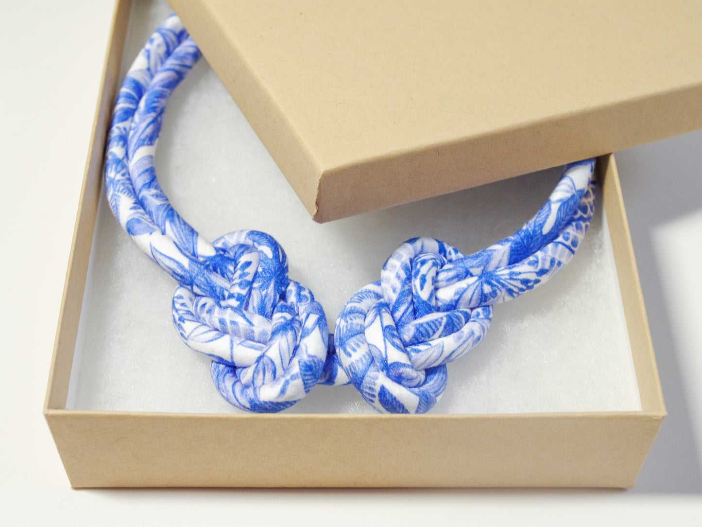 Eight Knot Necklace - Forest