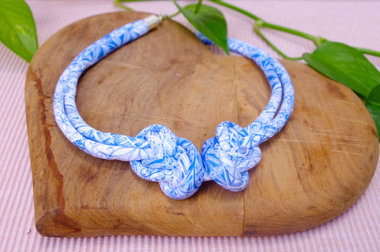 Eight Knot Necklace - City