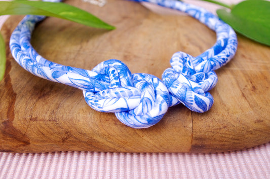 Eight Knot Necklace - Forest