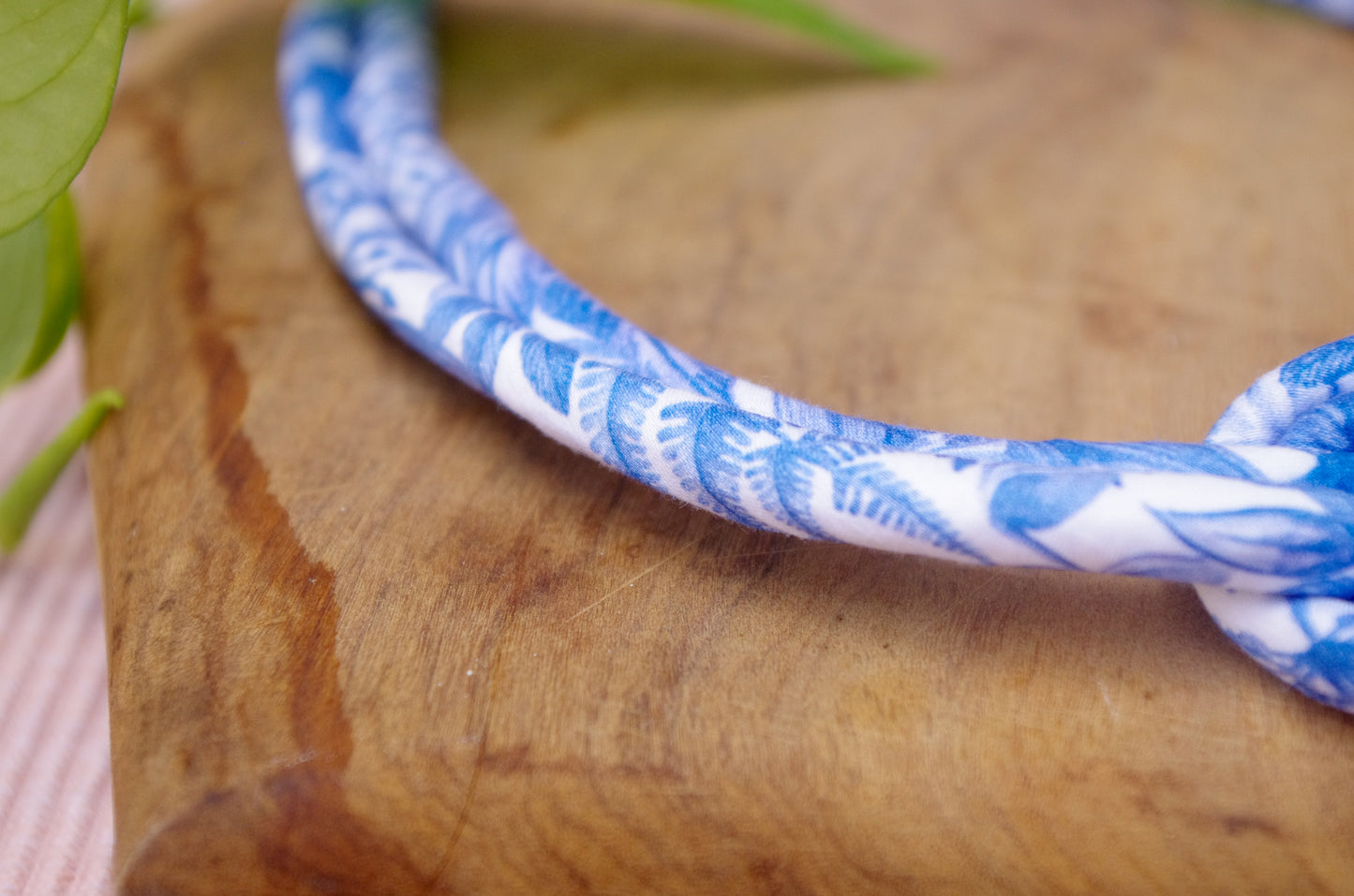 Eight Knot Necklace - Forest