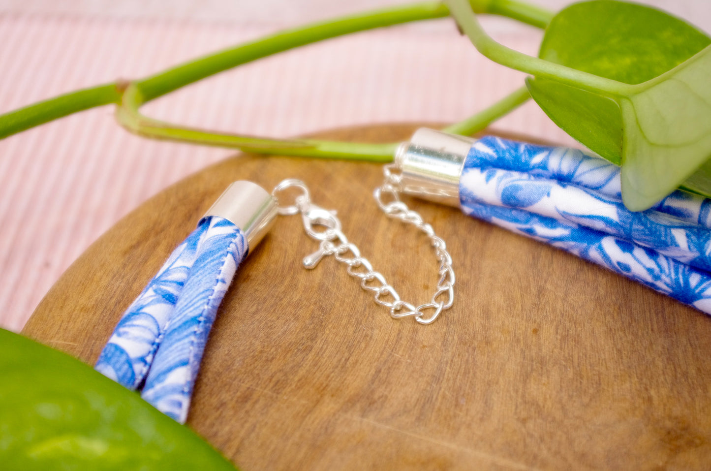 Reef Knot Necklace - Forest