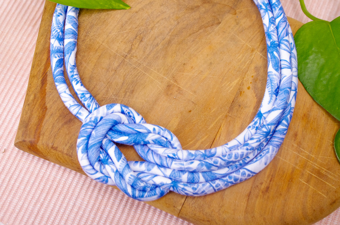 Reef Knot Necklace - Forest
