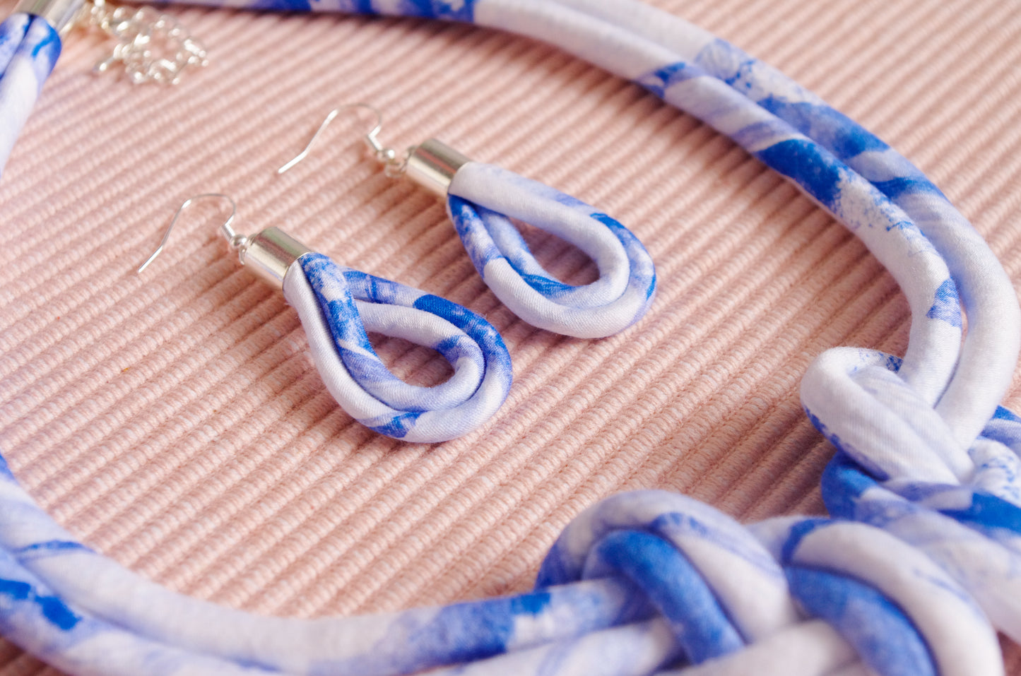Eight Knot Necklace - Sea