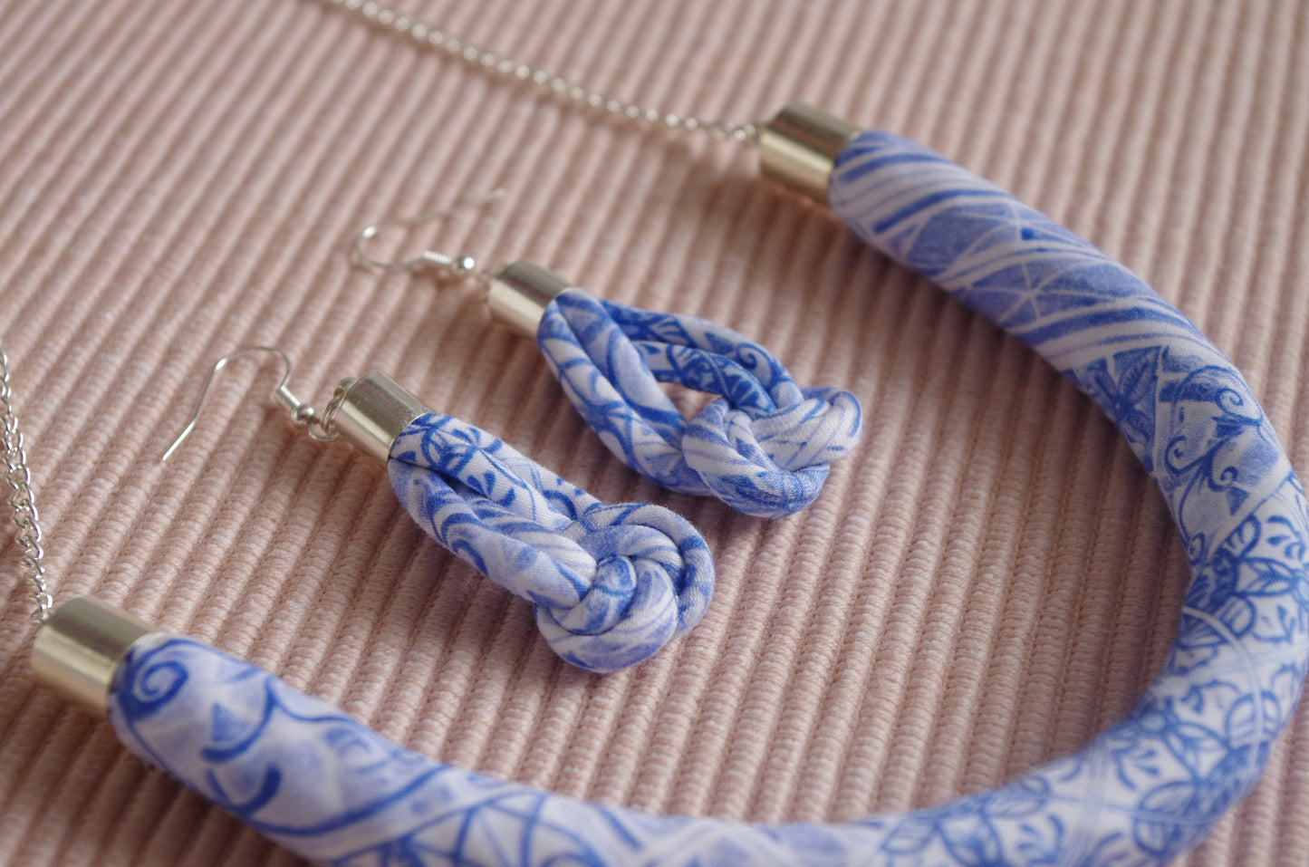 Chunky Rope Pendant -City