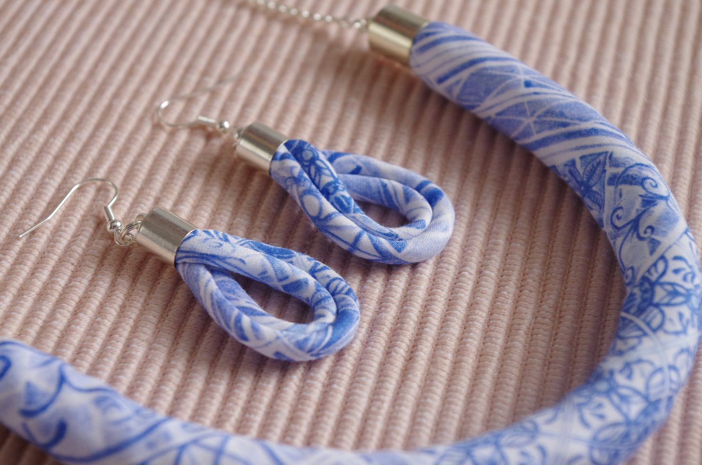 Chunky Rope Pendant -City