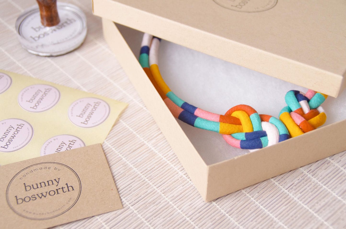 Eight Knot Necklace - Deck Chair