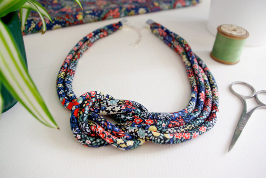 Reef Knot Necklace - Elderberry