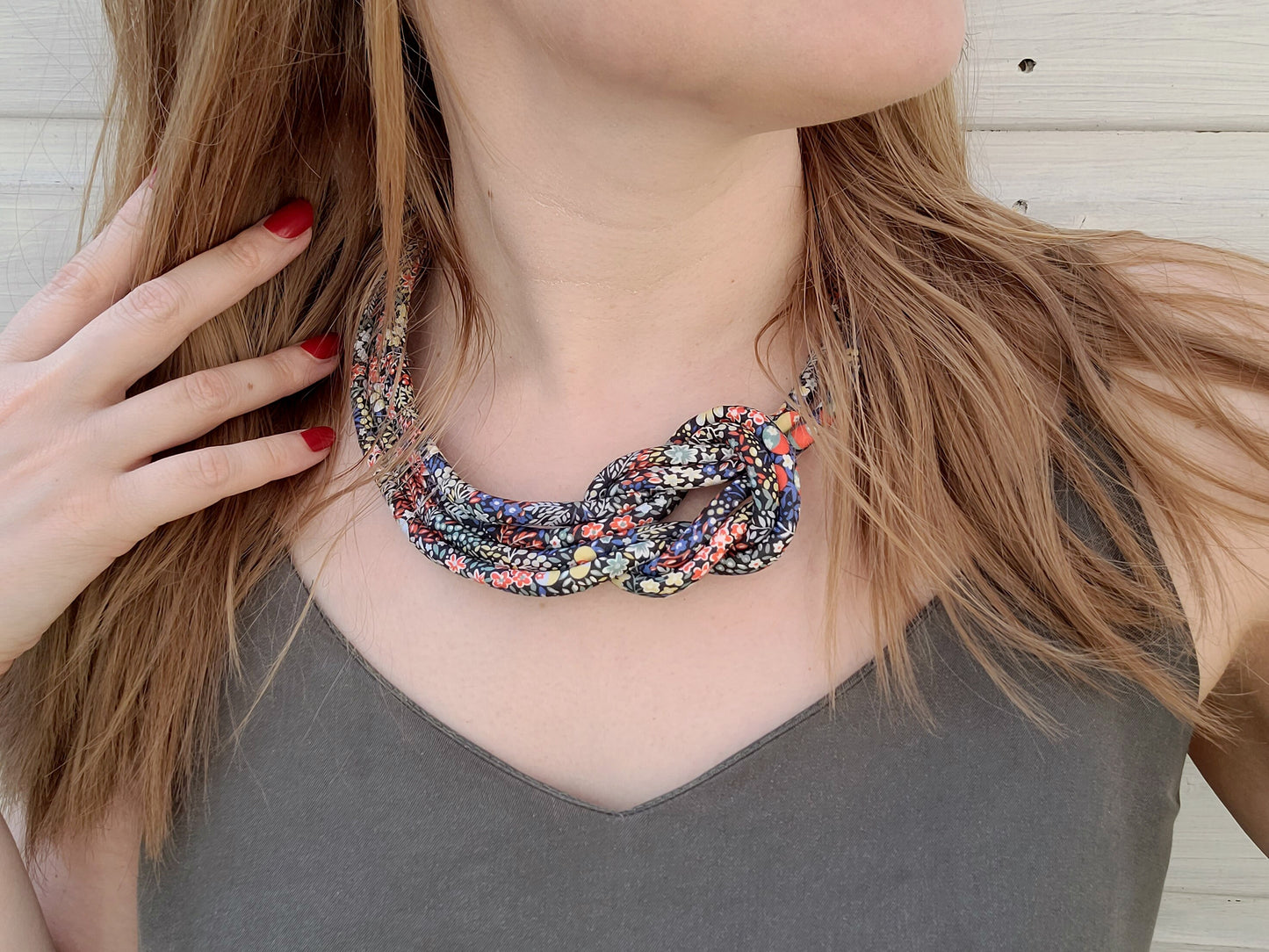 Reef Knot Necklace - Elderberry