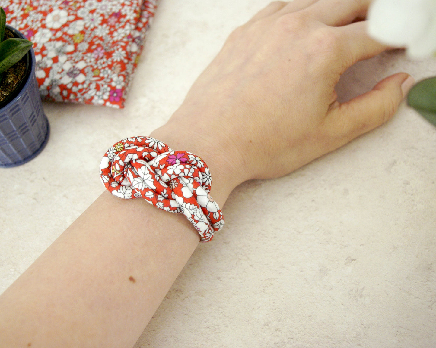 Eight Knot Bracelet - June's Meadow