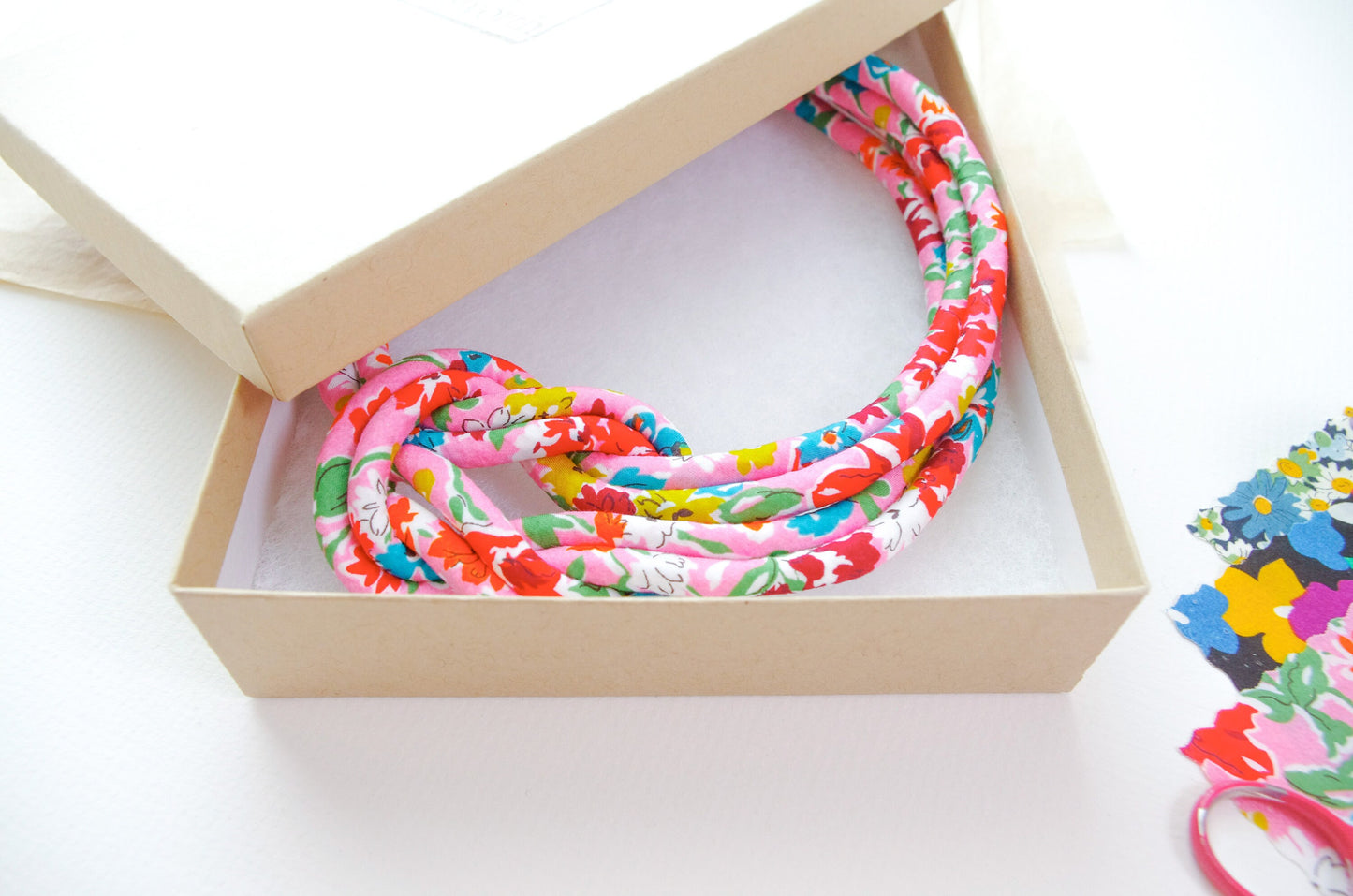 Reef Knot Necklace - California Bloom