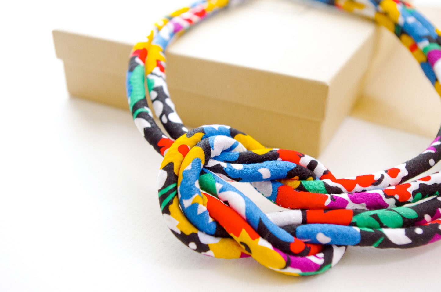 Reef Knot Necklace - Gloria Lomo