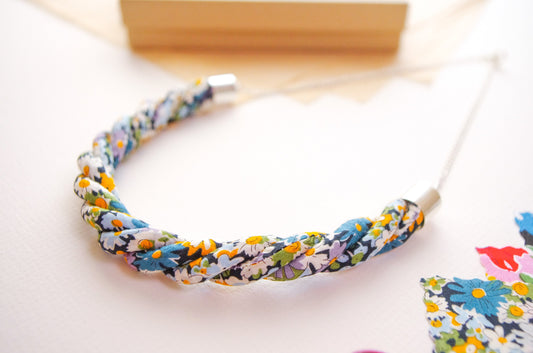 Twist Pendant - Libby