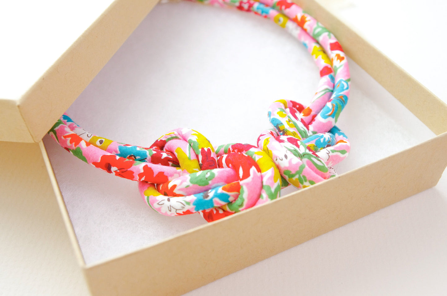 Eight Knot Necklace - California Bloom