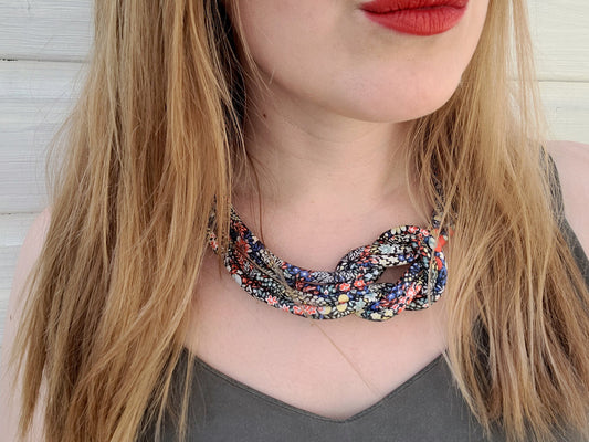 Reef Knot Necklace - Elderberry
